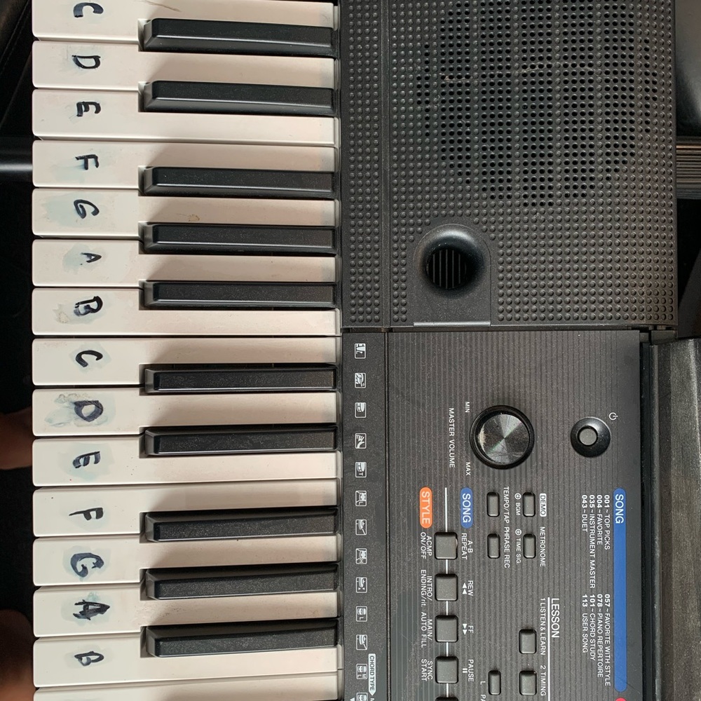 Keyboard - Picture 2 of 9